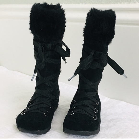 NWT Kenneth Cole Reaction Baby Girl Suede Boots - Picture 2 of 8